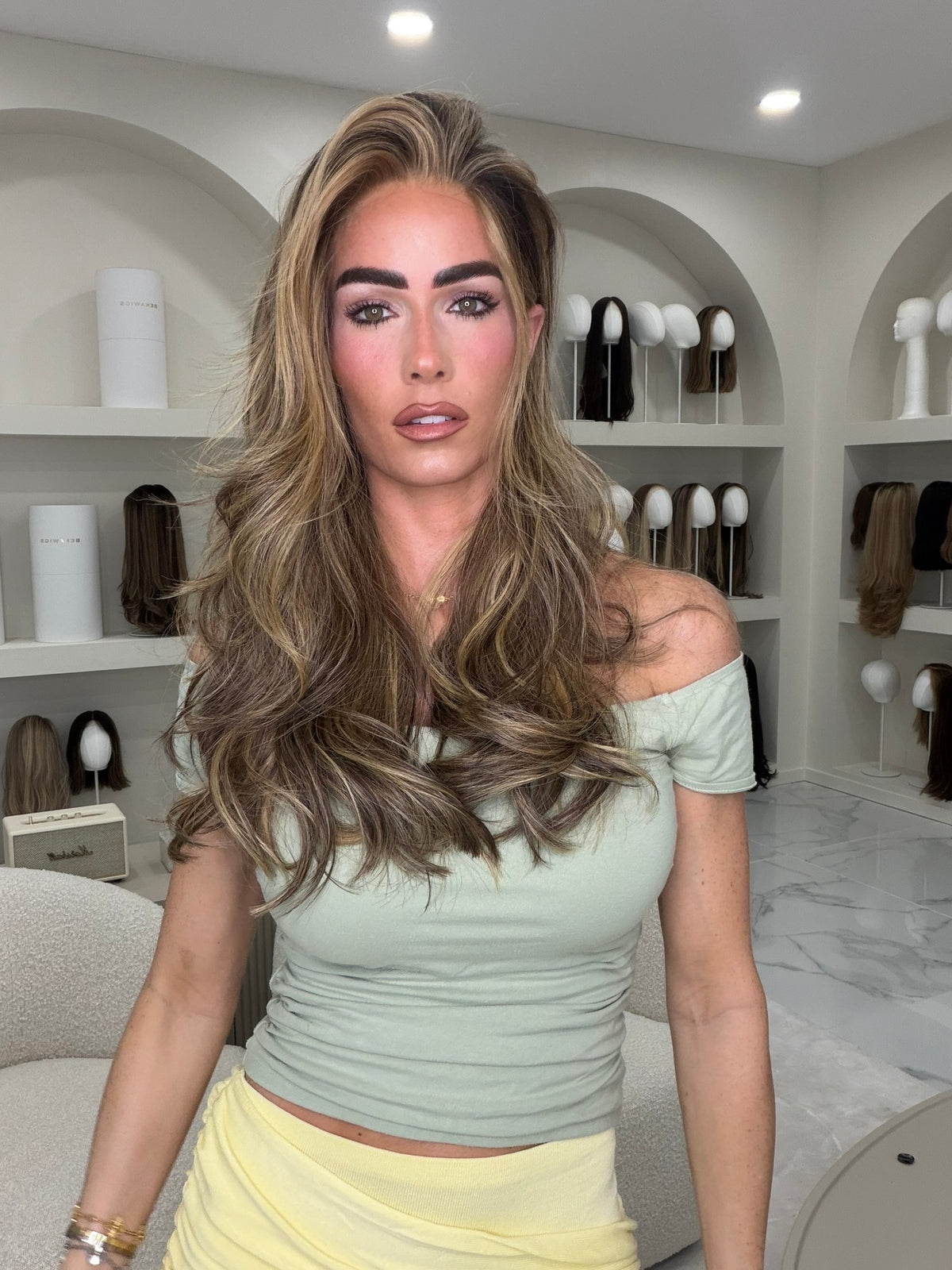 Beka 042 | Brown with honey balayage