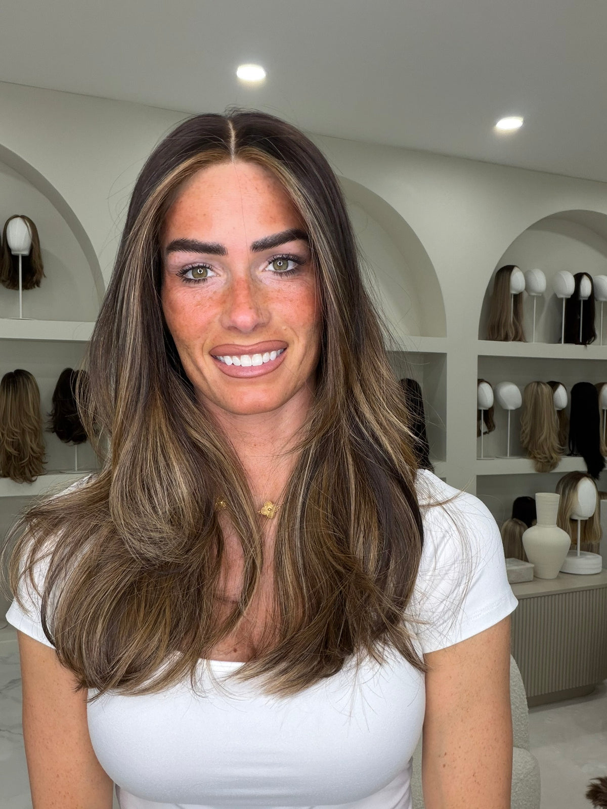 Beka 045 | Brown with soft blonde balayage