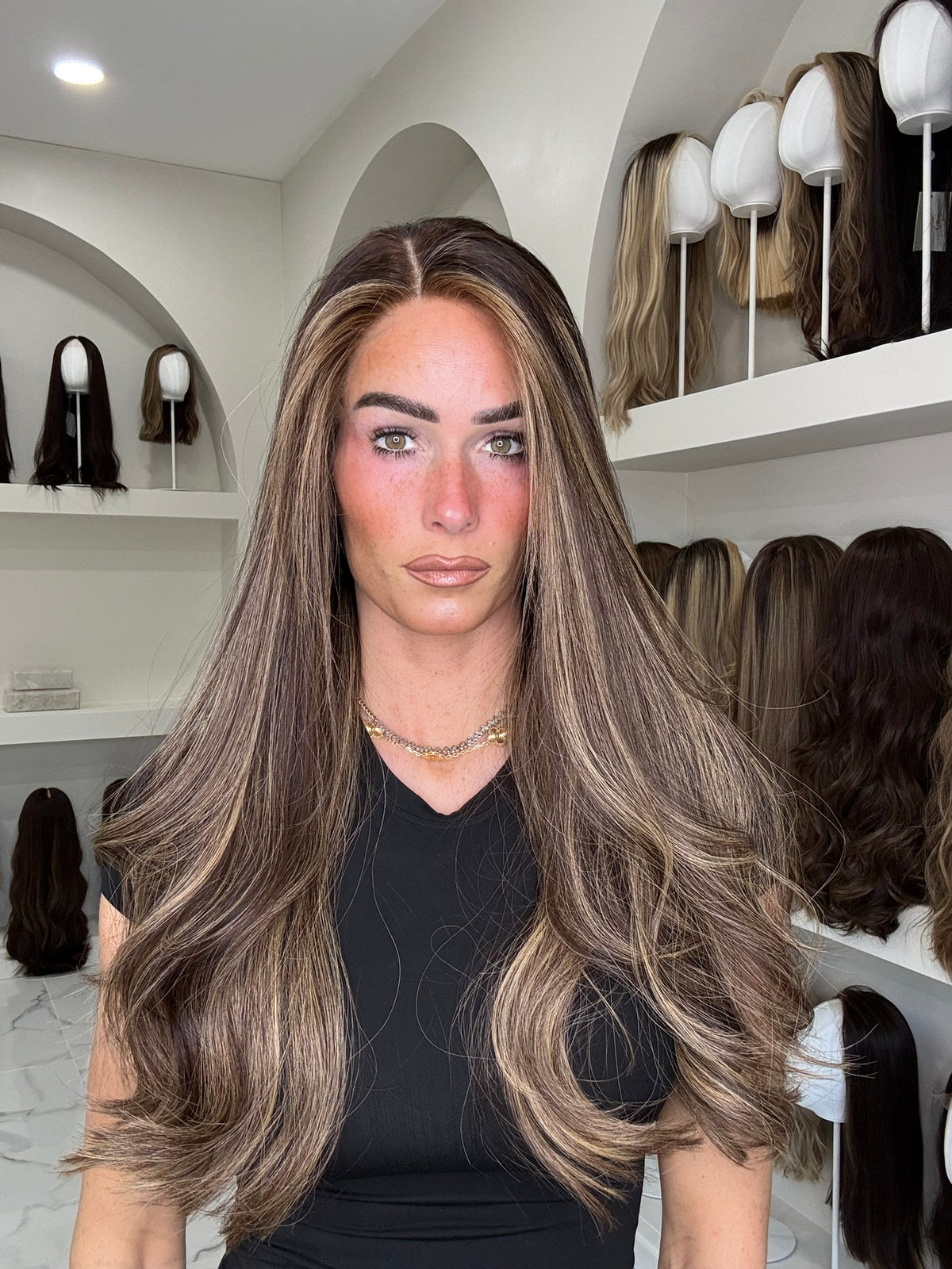 Beka 009 | Medium brown with blonde balayage