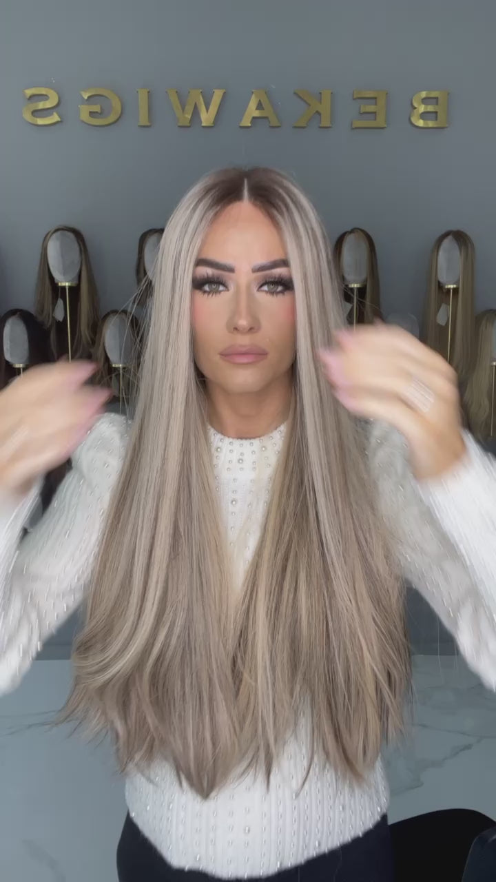 Beka 237 - Ash blond soft waves Wig