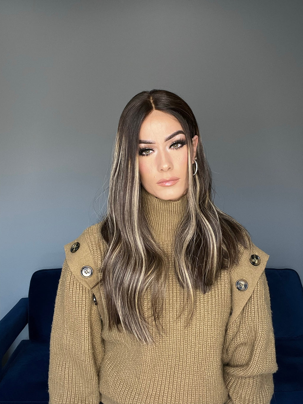 Beka 158 - brown with ice blond highlights