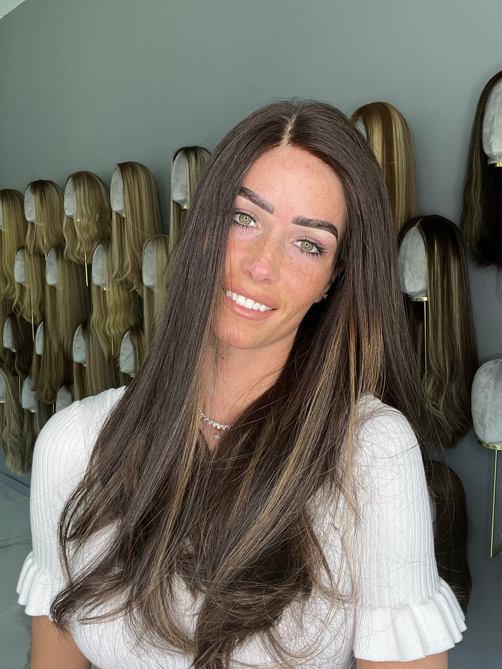 Beka 220 - Dark brown with ash blond hilights