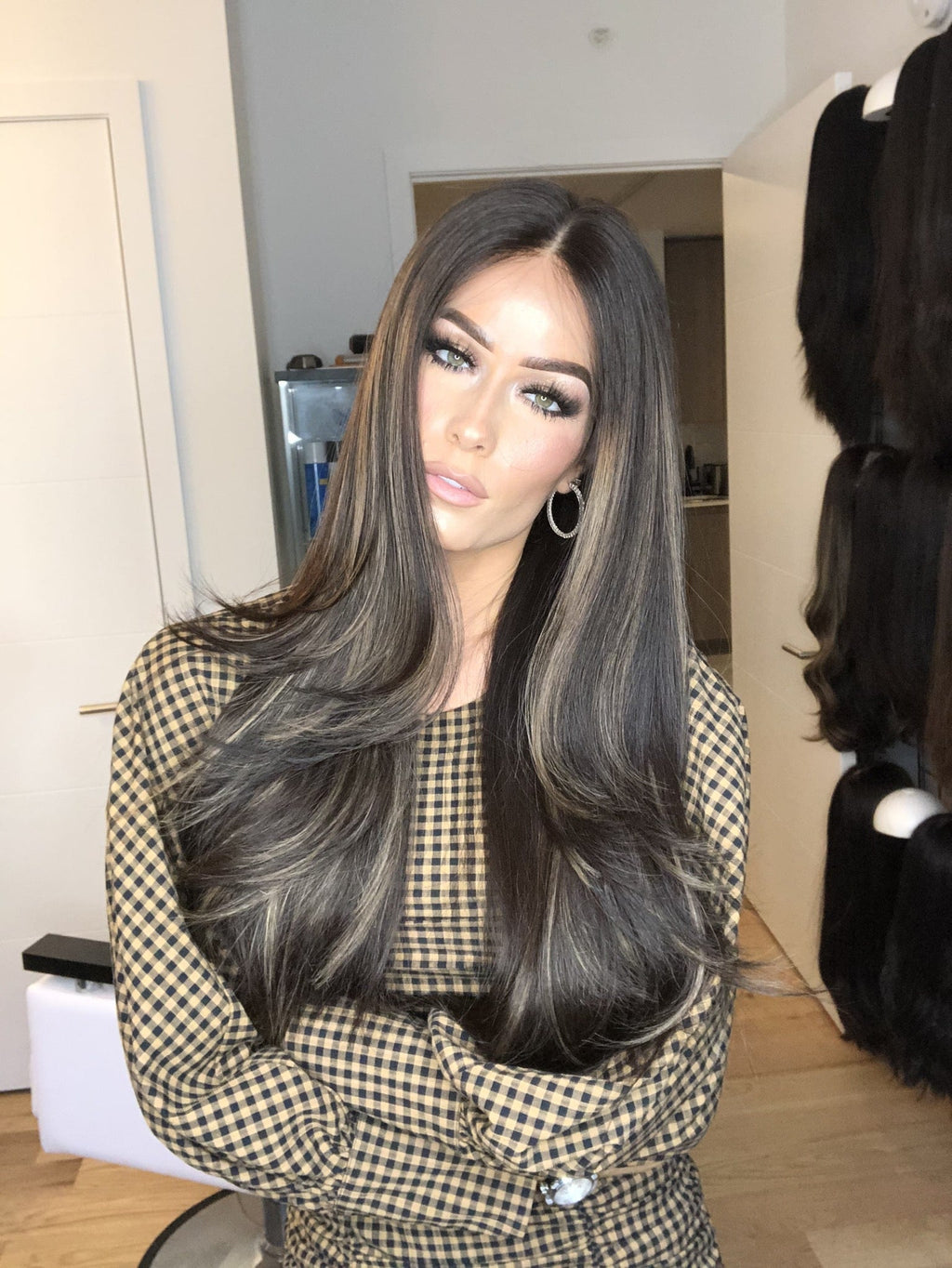 Beka 144 l dark brown with caramel highlights Wig